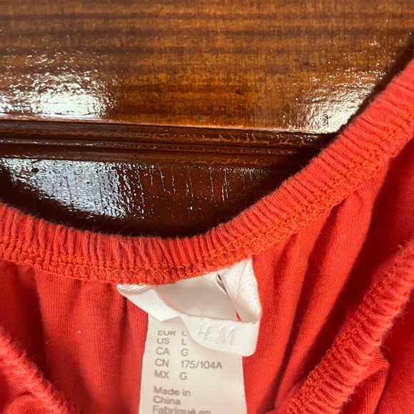 Coral Cutout Detail Top - Picture 2 of 2